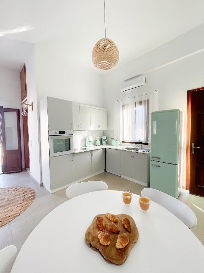 Casa Chara 2 Apartment Сими Екстериор снимка