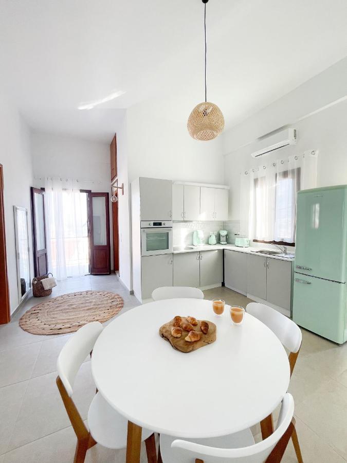 Casa Chara 2 Apartment Сими Екстериор снимка