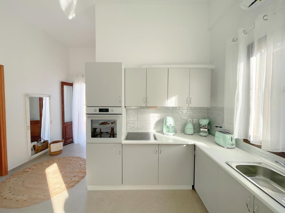 Casa Chara 2 Apartment Сими Екстериор снимка